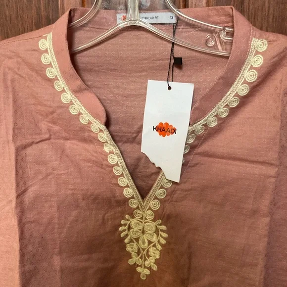 Khaadi Mauve Tunic with Cream embroidery and Trim - Picture 13 of 16